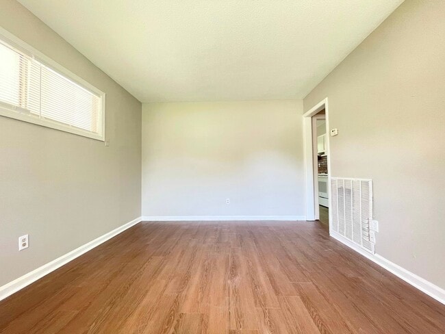 Building Photo - Adorable home in Southaven!