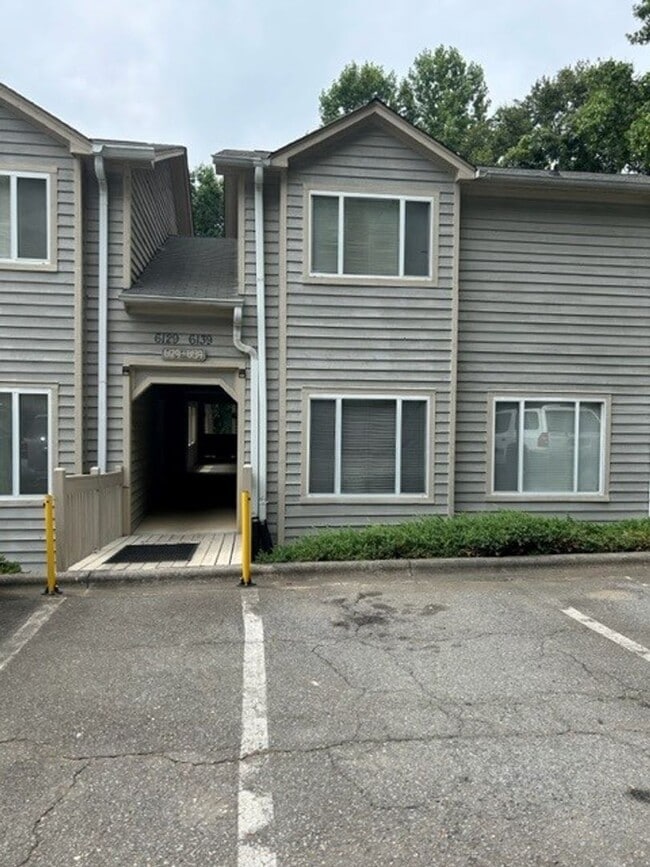 Building Photo - 6131 Old Plank Rd