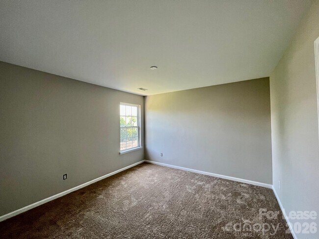 Building Photo - 10311 Dominion Village Dr