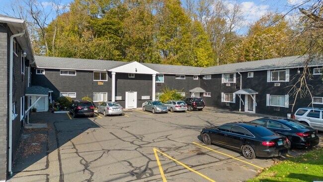 Building Photo - Hillside Gardens