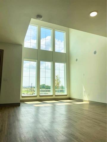 Building Photo - 7251 Sanctuary Dr