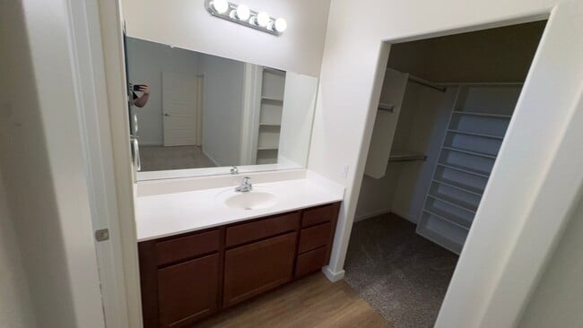 Building Photo - 2350 S Olivewood