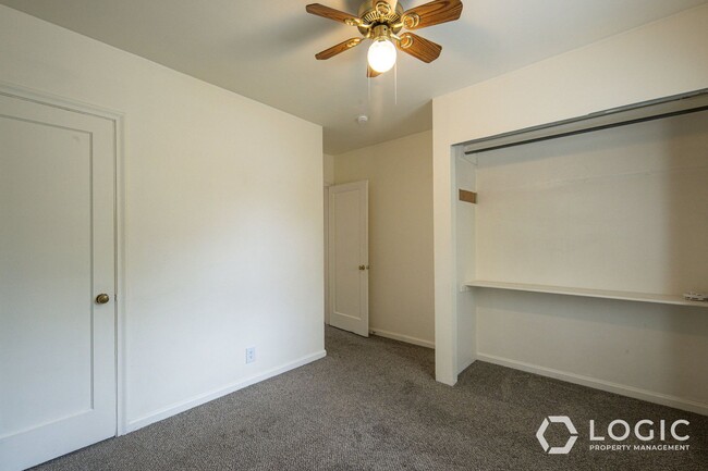 Building Photo - 809 E 50 S
