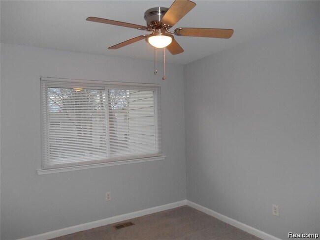 Building Photo - 2130 Wickham St