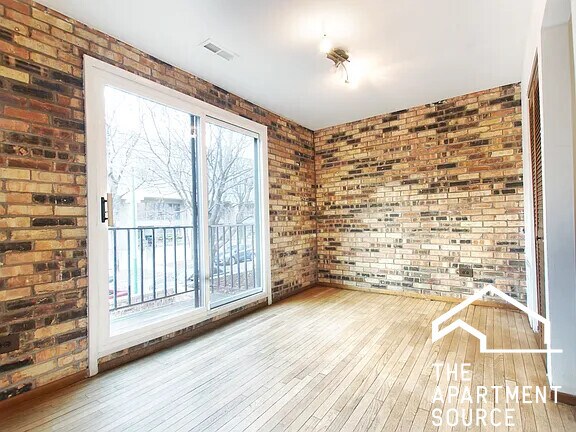 Building Photo - 1251 W Belden Ave