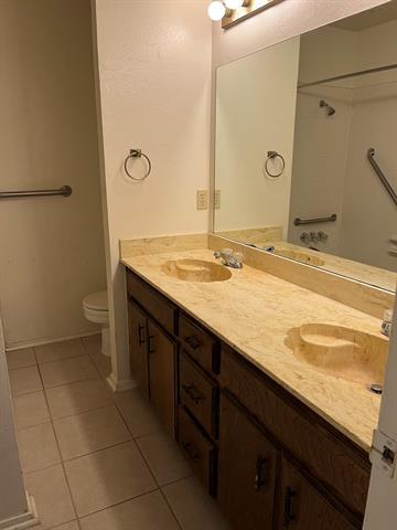 Building Photo - 2205 Landmark Ct