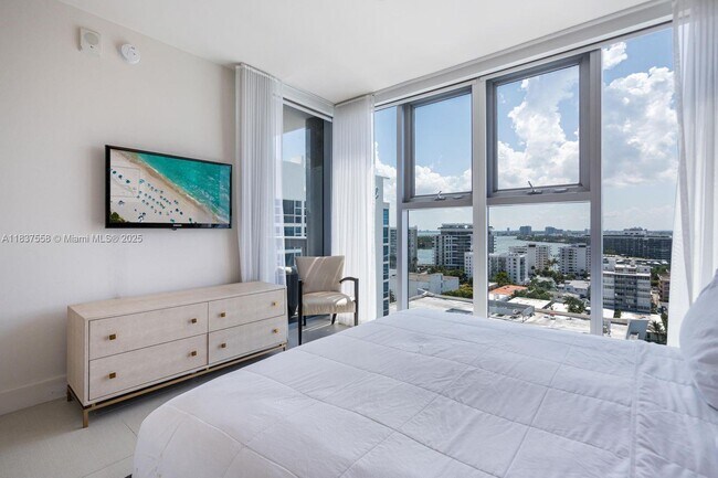 Building Photo - 6899 Collins Ave