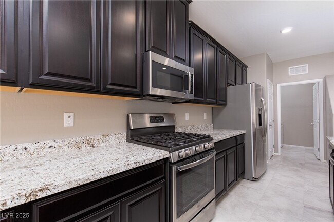 Building Photo - 4536 Lafontaine Ct