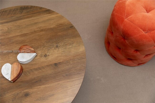 Building Photo - 1896 Crestview Way