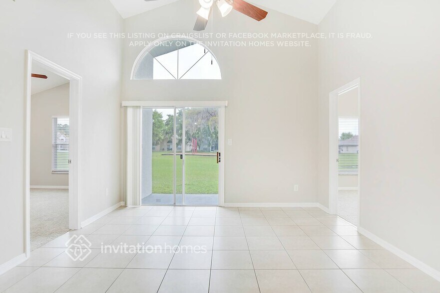 Building Photo - 1313 Sierra Cir
