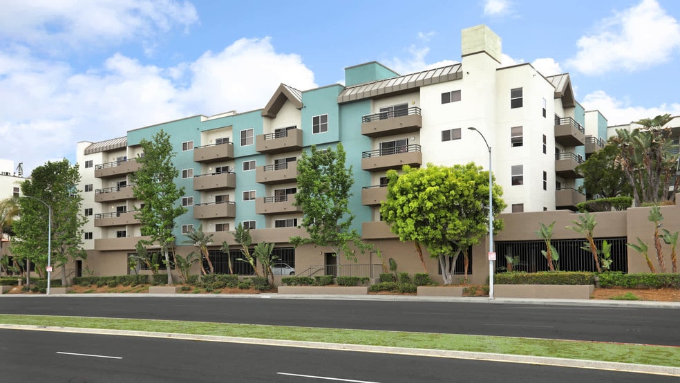 Park West 9400 La Tijera Blvd Los Angeles CA 90045 Apartment Finder