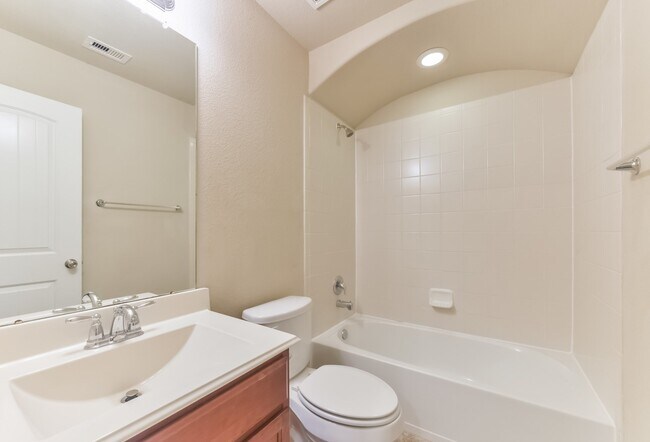 Building Photo - 25822 Zula Dr