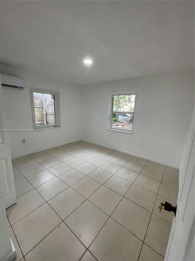 Building Photo - 13845 NW 6th Ave