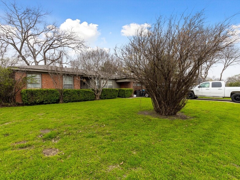 Primary Photo - 4016 Acacia St
