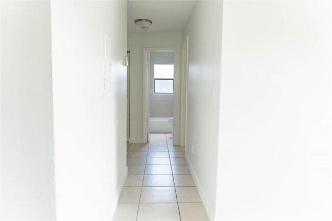 Building Photo - 11680 NW 39th St