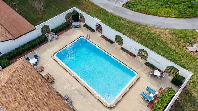 Building Photo - 3608 Bay Ct