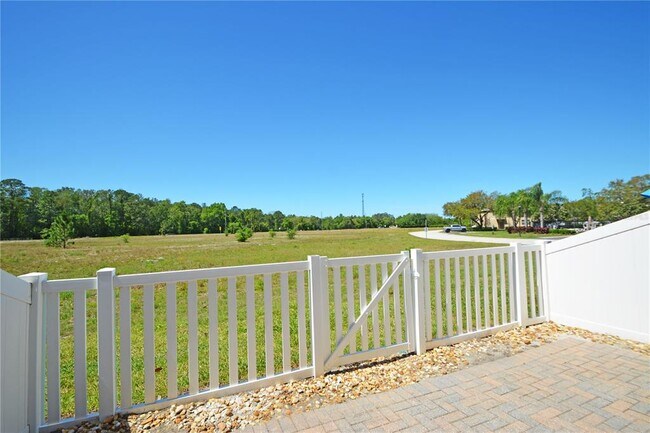 Building Photo - 11925 Greengate Dr