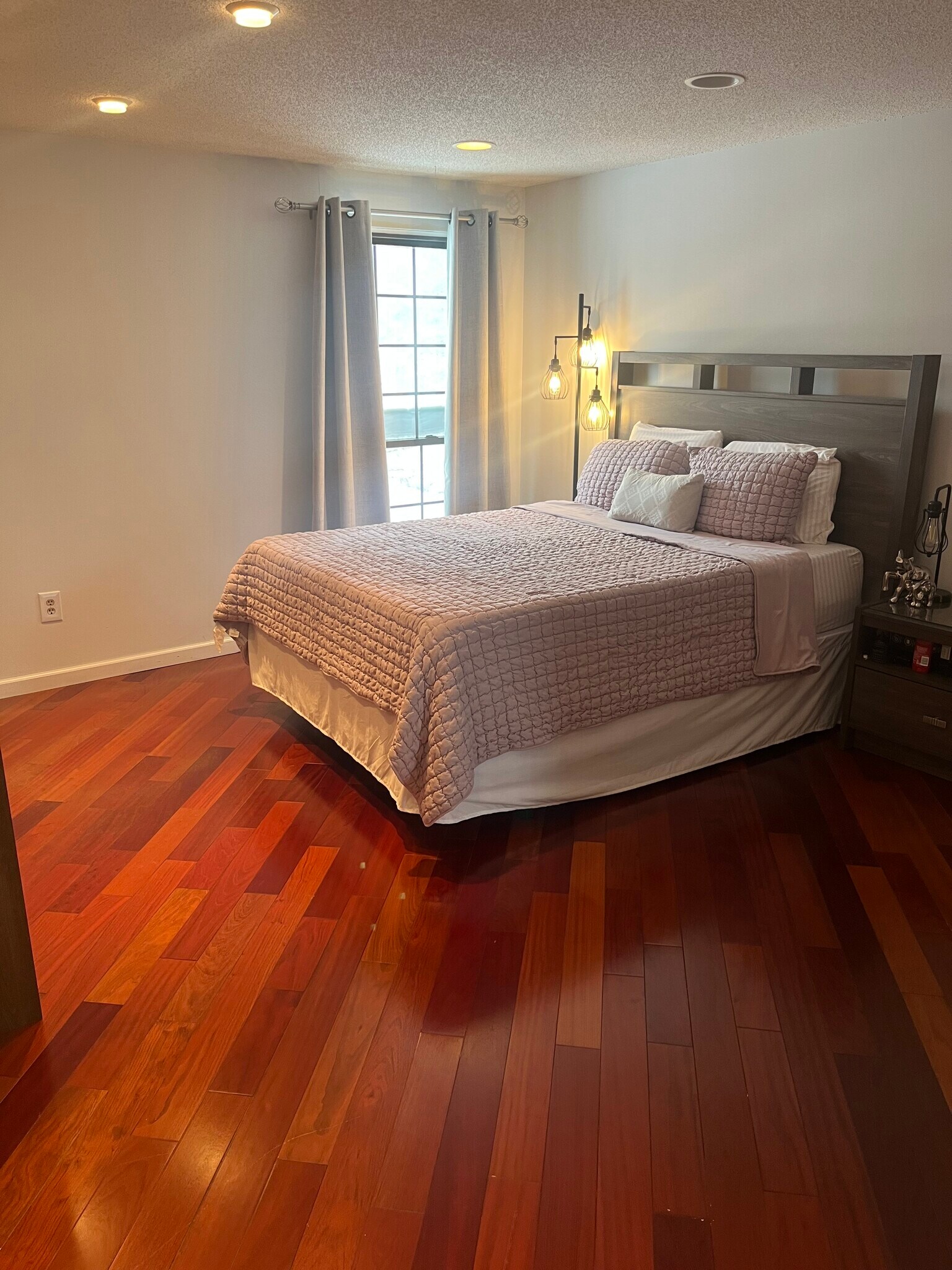 Upstair Bedroom - 23 Horizon Hill Rd