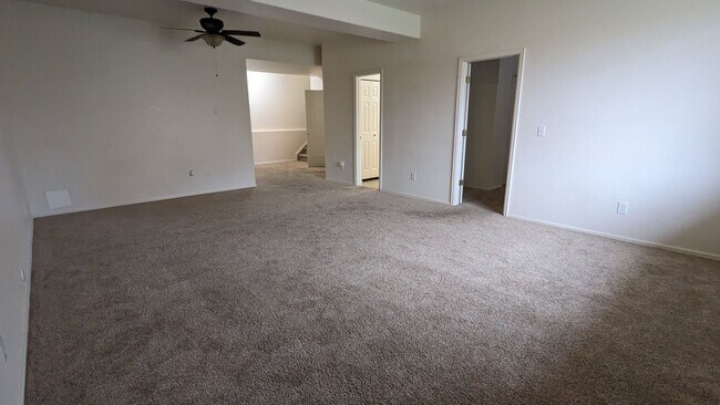 Building Photo - RANCH 3 BED/2.75 BATH PATIO HOME WITH MAIN FLOOR MASTER, FINISHED BASEMENT, AC, 2 CAR GARAGE!