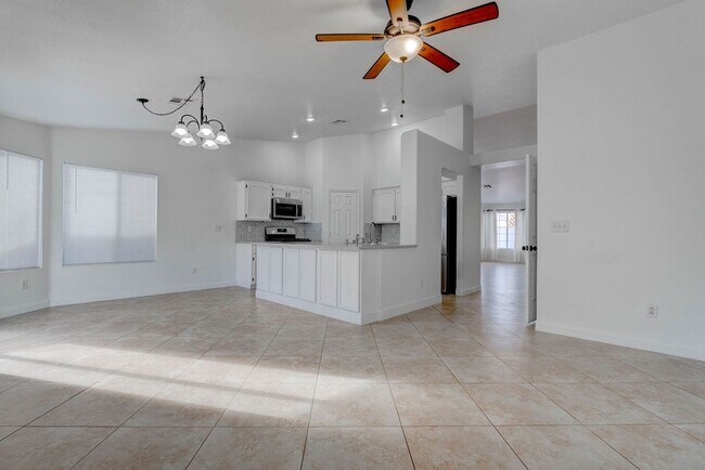 Building Photo - 2205 Riderwood Ave