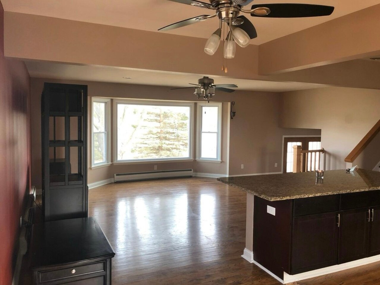 Building Photo - 4575 Coral Dr