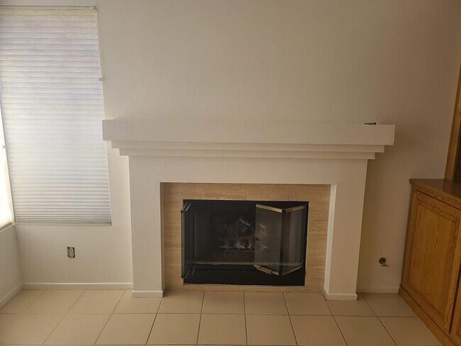 Building Photo - 1029 Amberton Ln