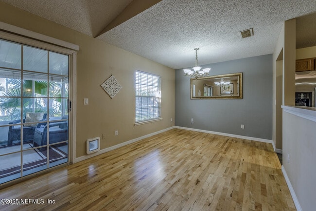 Building Photo - 4570 Blue Stream Ln N