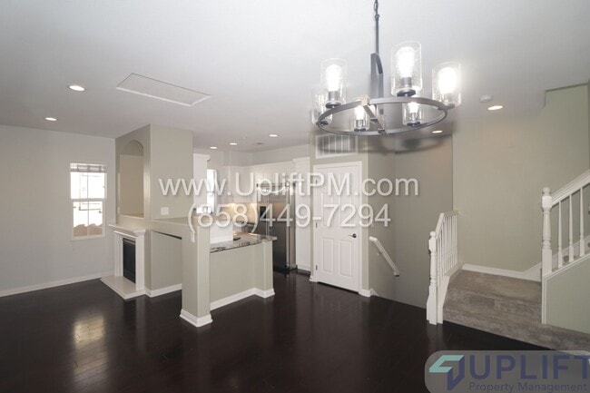 Building Photo - 2-Bed, 2-Bath Condo in the Heart of San El...