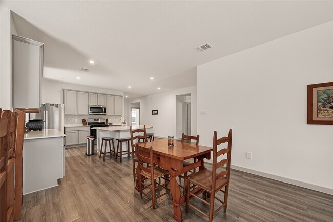 Building Photo - 1119 Kinder Sky Ln