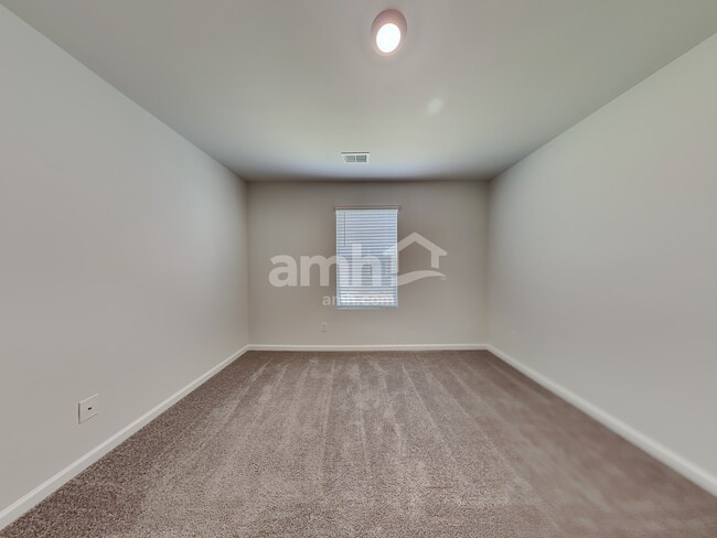 Building Photo - 118 Tobago Cir