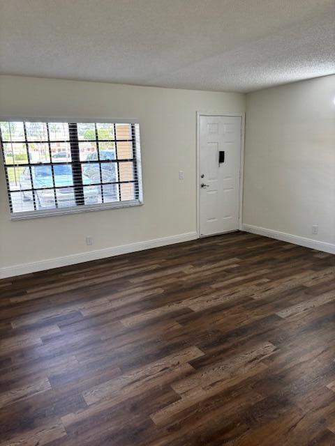 Building Photo - 4245 Oak Terrace Dr