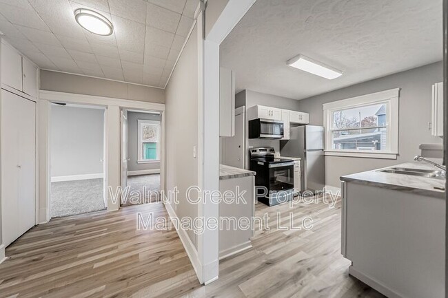 Building Photo - 839 Allison Ave