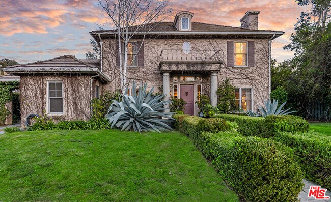Primary Photo - 3470 Consuelo Dr