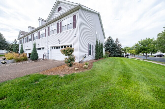 Building Photo - 799 Cobblestone Way
