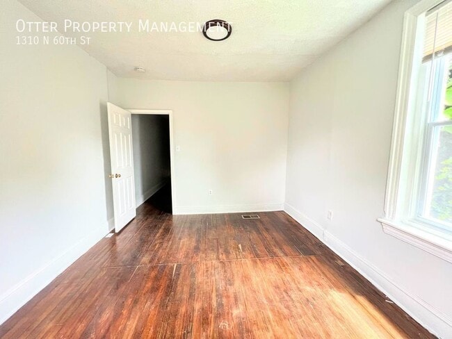 Building Photo - 1310 N 60th St
