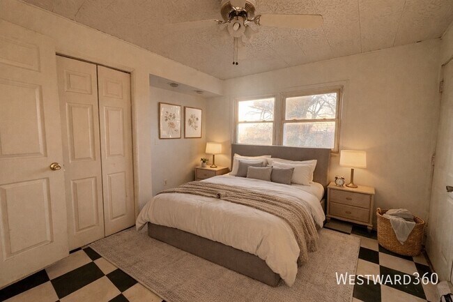 Building Photo - 1622 N 40th Ave