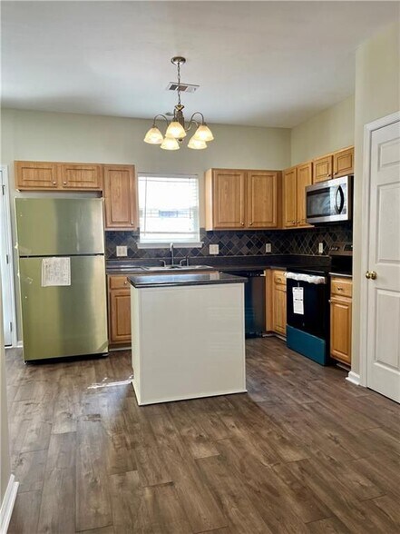 Building Photo - 5368 Hickory Knoll NW