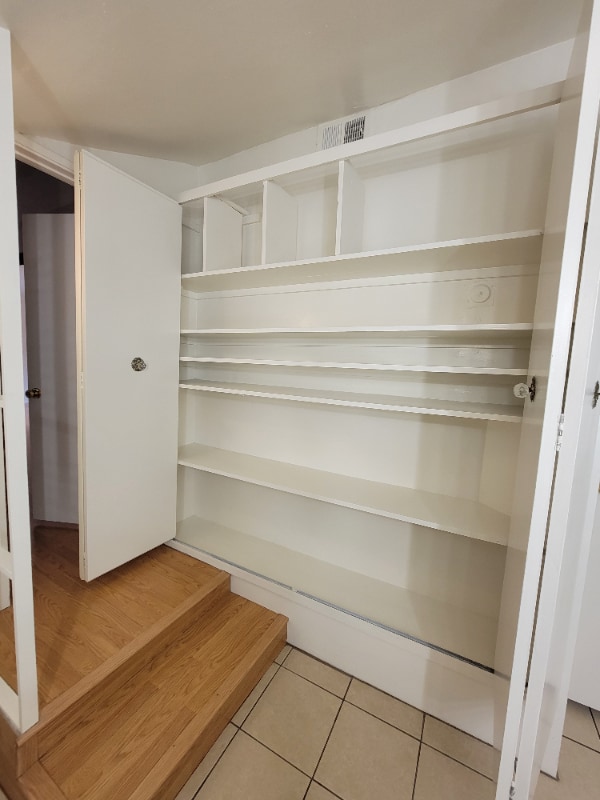 Building Photo - 13533 Leadwell St