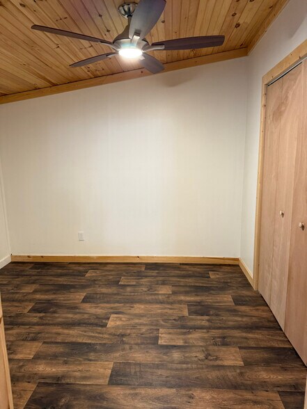 Building Photo - 195 Little River Rd