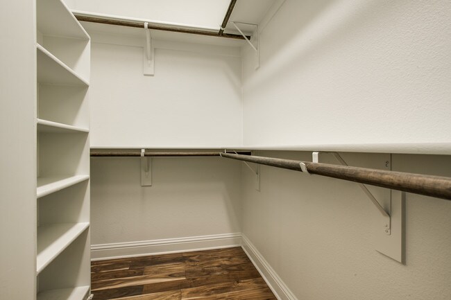 Building Photo - 3141 Greene Ave