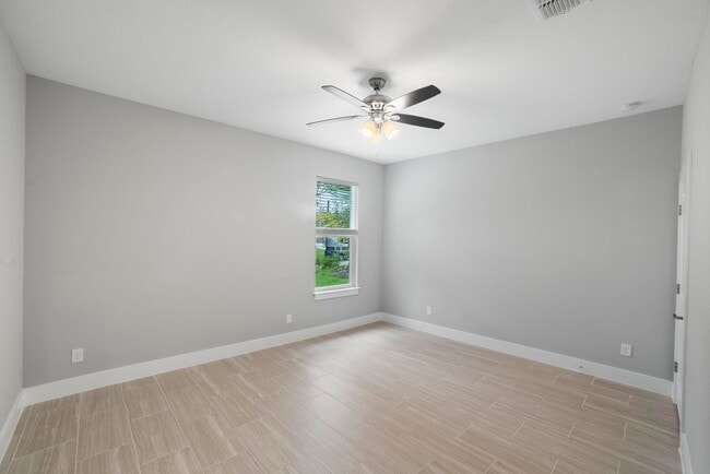 Building Photo - Deposit-Free! Modern, energy efficient hom...