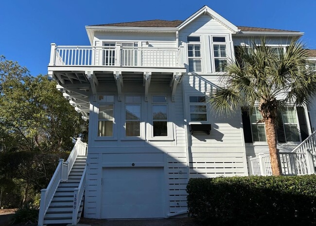 Building Photo - Available 2/1. GORGEOUS 3 BR/2.5 BA Home in Marais in Seaside Farms!