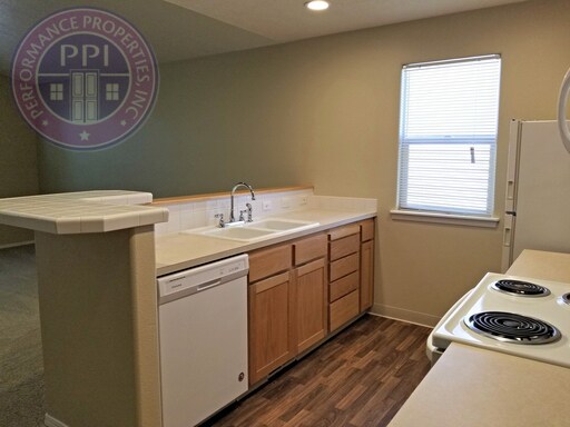 Building Photo - Single Level Home In Cascadia Village Sand...