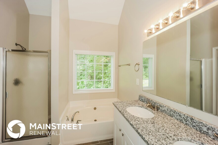 Building Photo - 99 Susie Pl