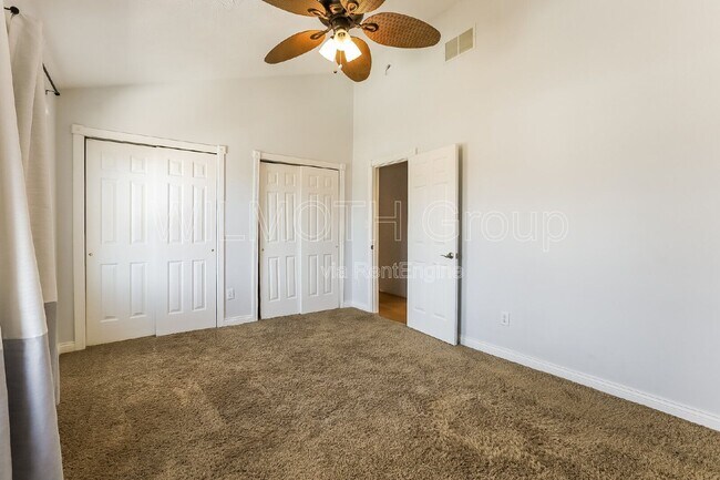 Building Photo - 1026 N New Jersey St