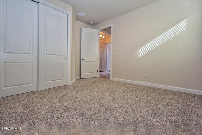 Building Photo - 705 Paseo De La Reina St