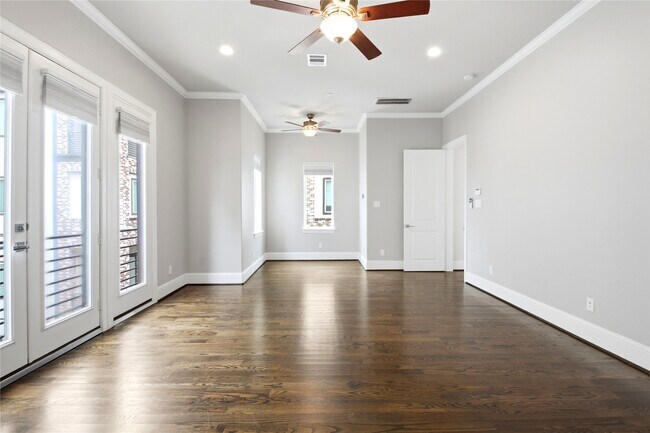 Building Photo - 2119 Taft St