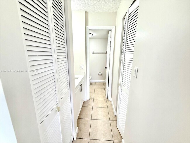 Building Photo - 5765 W 25th Ct