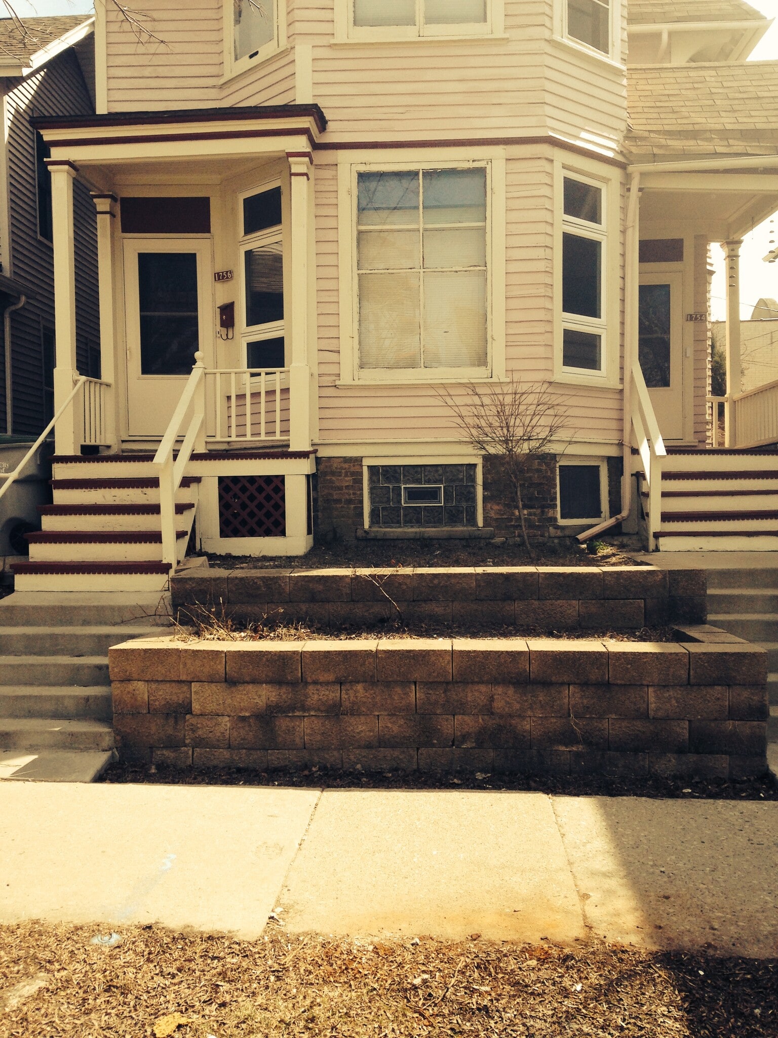 Building Photo - 1756 N Astor St