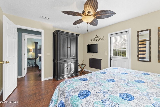 Building Photo - 104 White Cap Wy